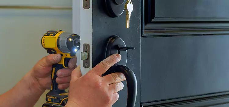 Commercial Door Lock Installation Santa Fe