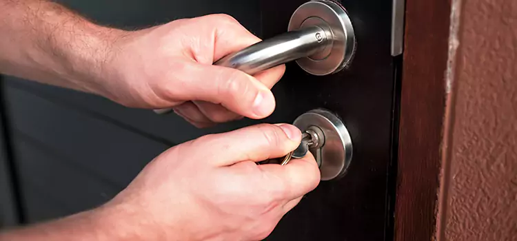 Door Closer Repair & Installation Santa Fe